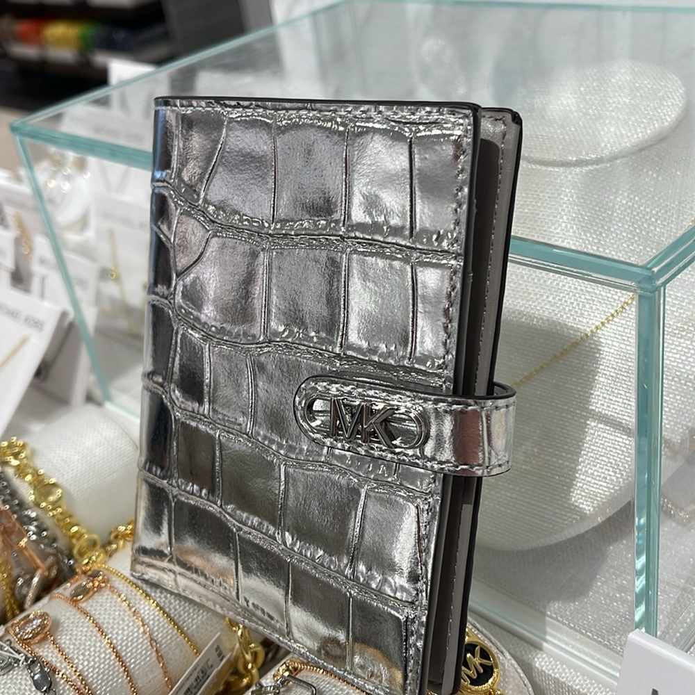 Michael Kors Empire Metallic Crocodile Embossed Leather Passport Wallet NWT - Picture 2 of 16